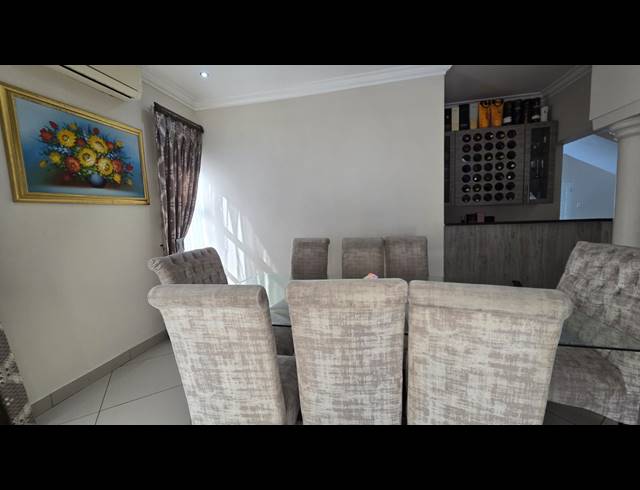 4 BEDROOM FREEHOLD FOR SALE IN SOUTH CREST